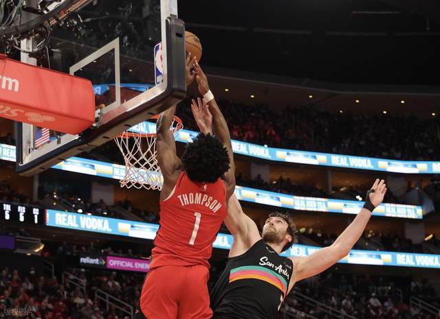 天博体育-16分大逆转！火箭掀翻西部第二：杜兰特18分7助，探花成奇兵